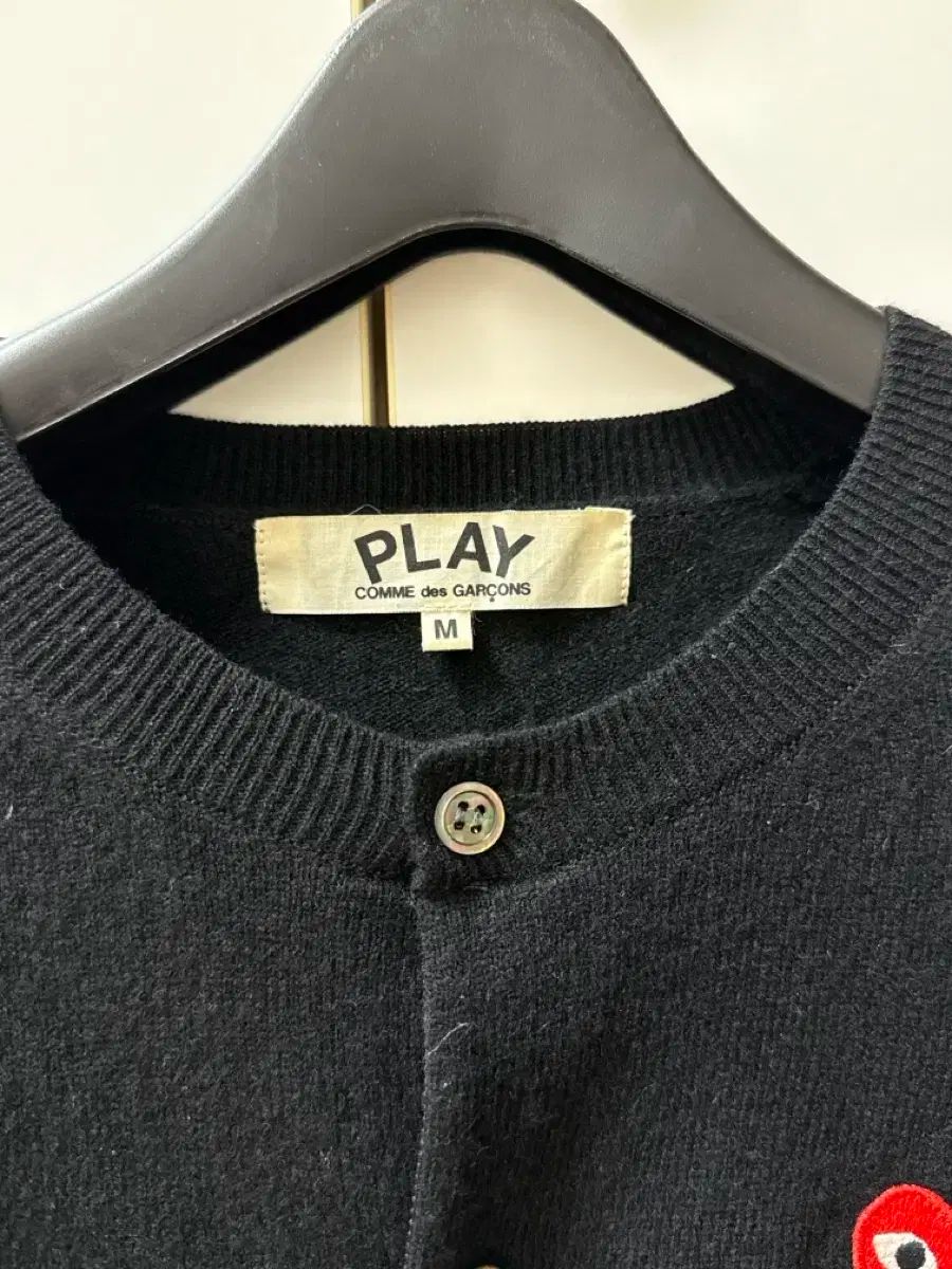 緊急入荷！ コム デ ギャルソン ブラック カーディガン レビュー