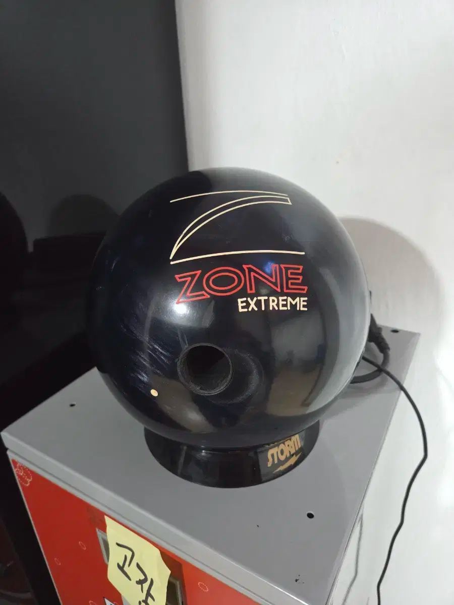 ジョーンエクストリーム 14パウンド ボーリング