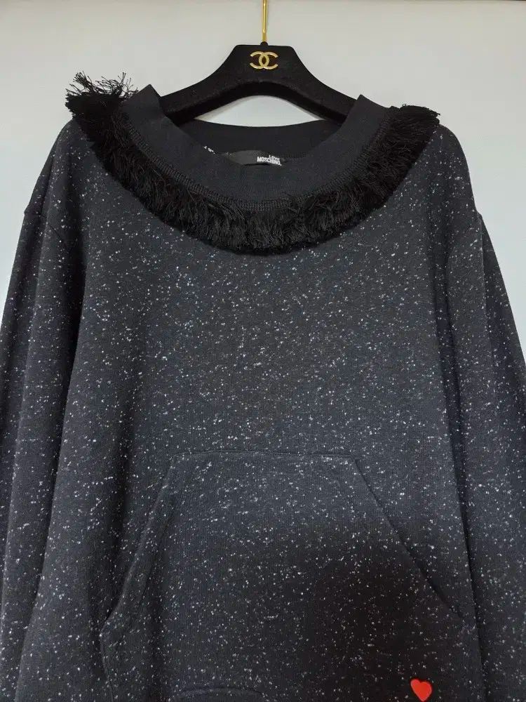 LOVE MOSCHINO フリンジ 起毛 Tシャツ