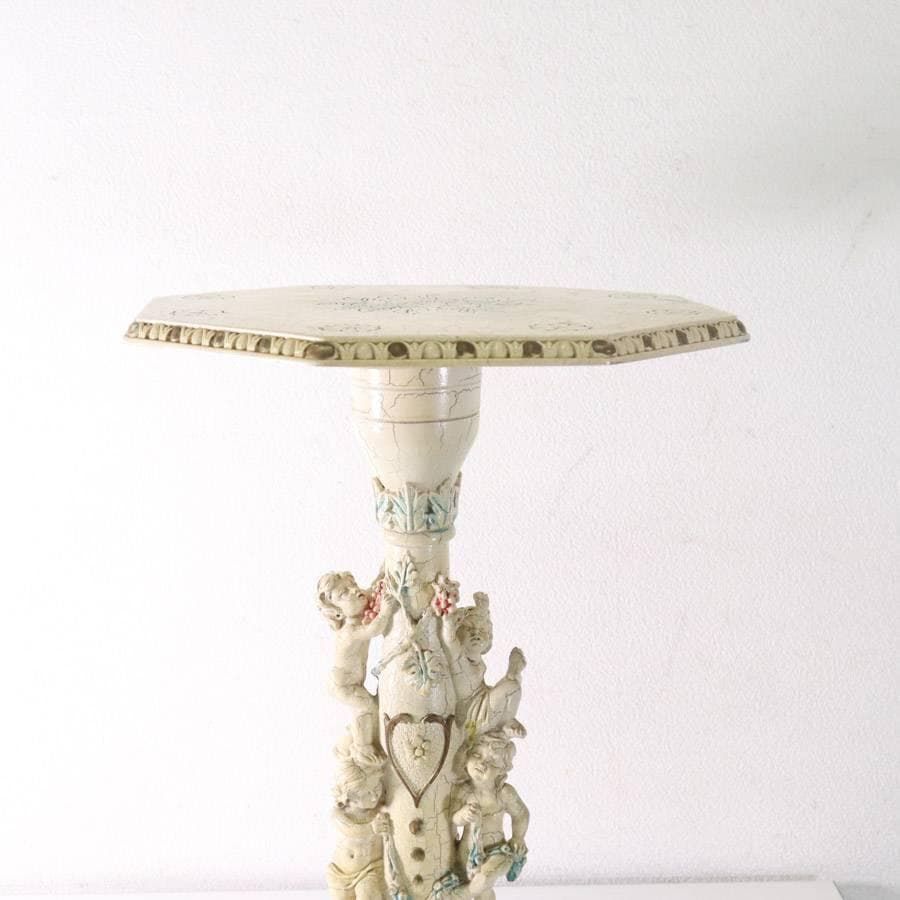 イタリア製 天使の彫刻 サイドテーブル 樹脂製 シャビーシック ロココ