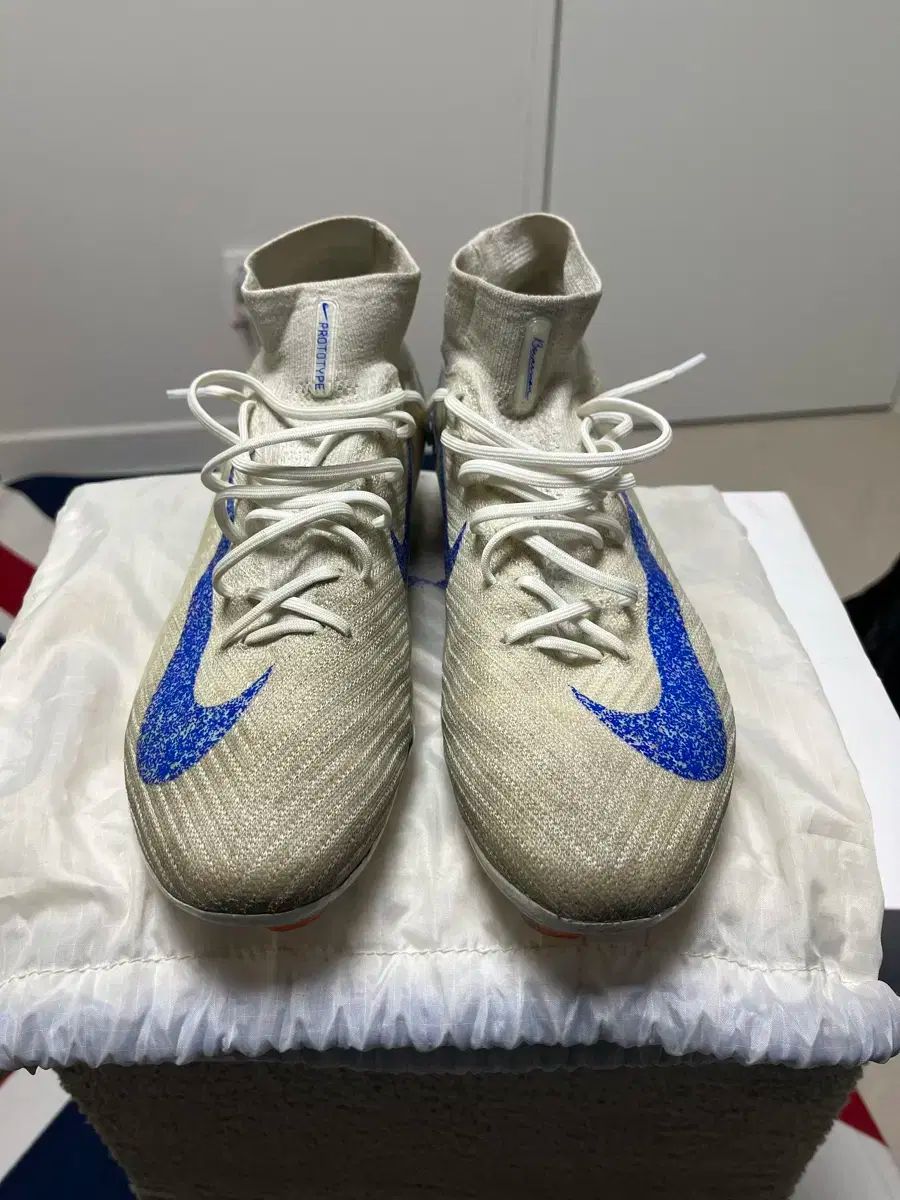 ナイキ マーキュリアル スーパーフライ 10 エリート FG 280 モデル サッカーシューズ