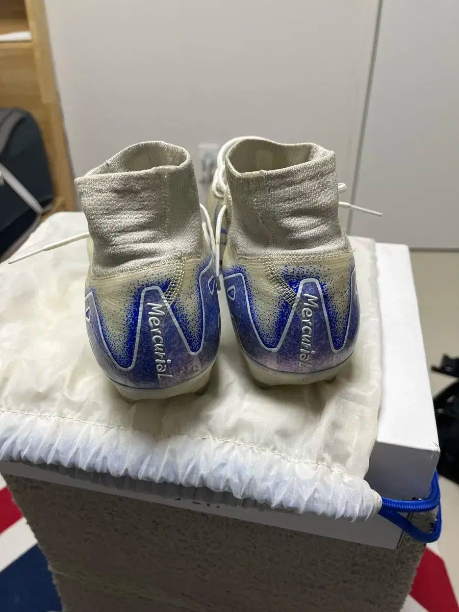 モデル サッカーシューズ