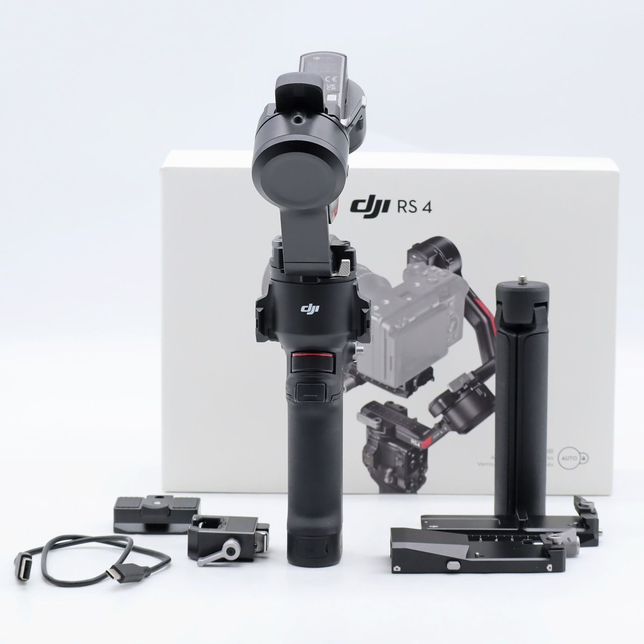 DJI RS 4 3軸カメラスタビライザー ジンバル ミラーレス 一眼レフ対応 Canon Sony Nikon Panasonic Fujifilm 第2世代縦撮影対応 高精度手ぶれ補正