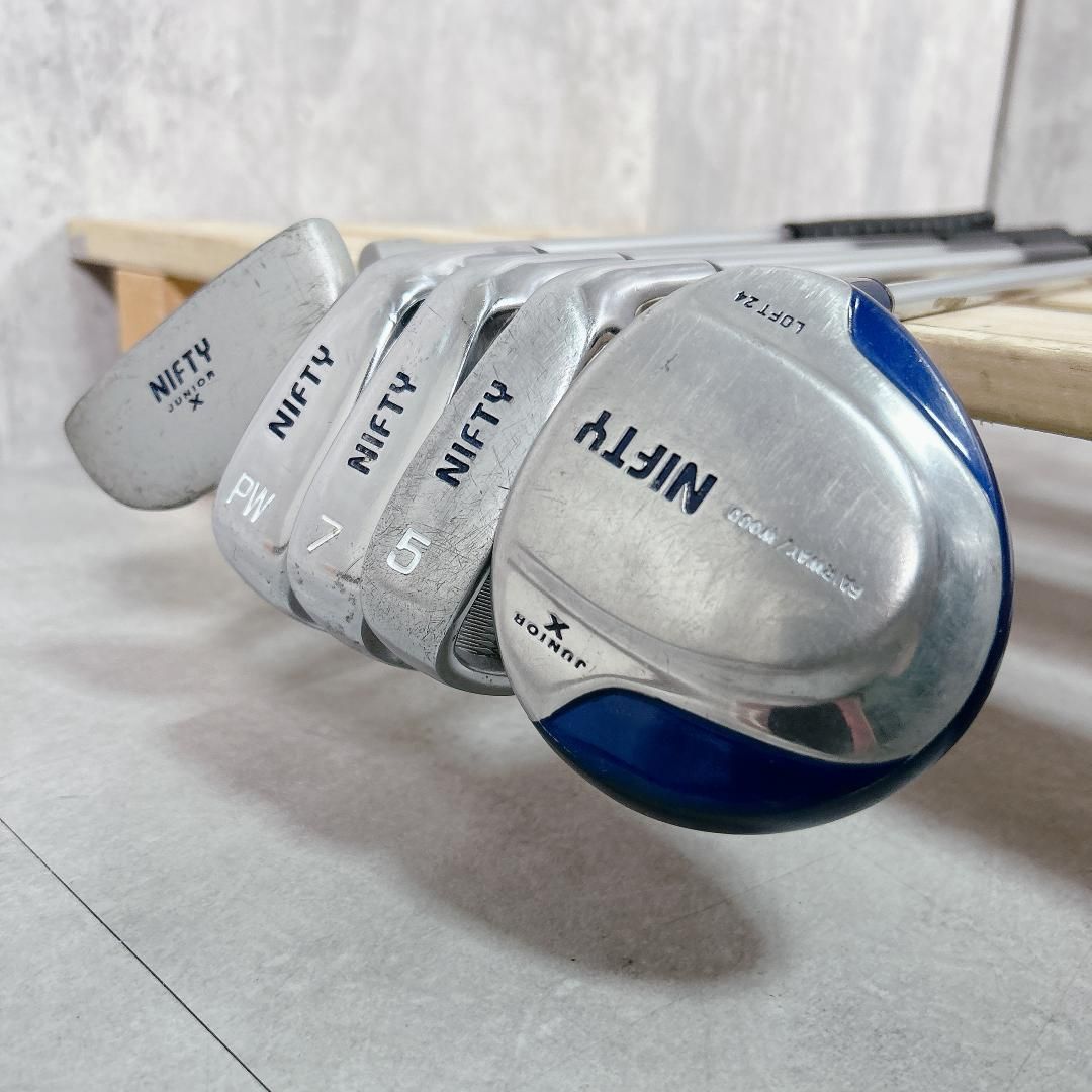 V141 NIFTY ジュニア ゴルフ クラブ セット 青 黄 74cm V141 NIFTY ジュニア ゴルフ クラブ セット 青 黄 74cm - メルカリ