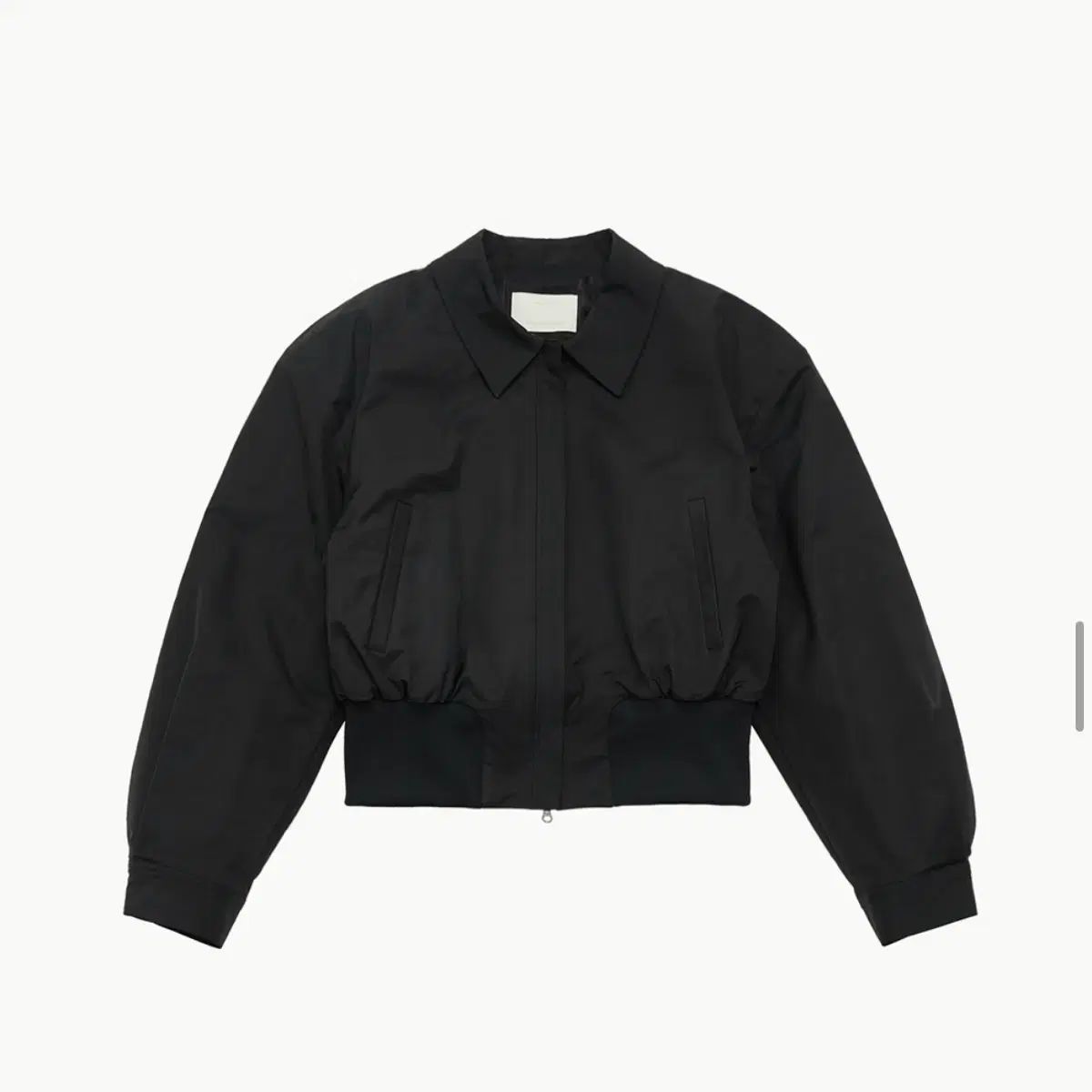 アモーメント ウィメンズ ナイロン パデッド クロップド アウター