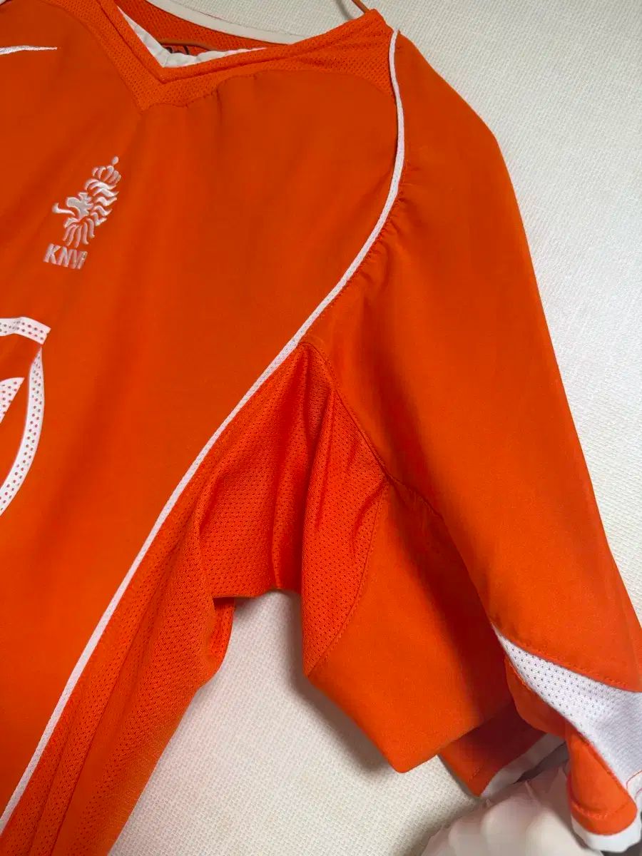 ナイキ オランダ トゥーラル 半ONE 180 000円で