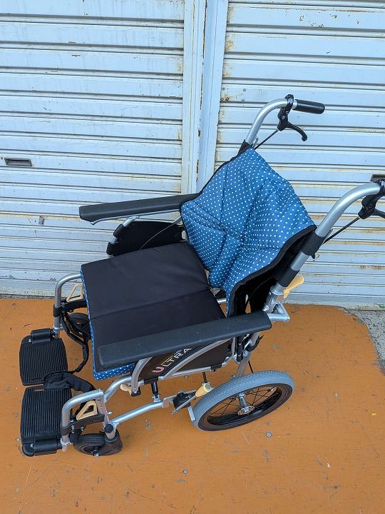 一部地域を除く エアタイヤ 日進医療器 介助式 車椅子 ウルトラ NAH-U2W KM-25-1110-10