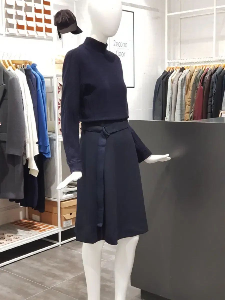 状態良し保証 The HANDSOME secondFLOOR ニット ベルト付き ONE PIECE