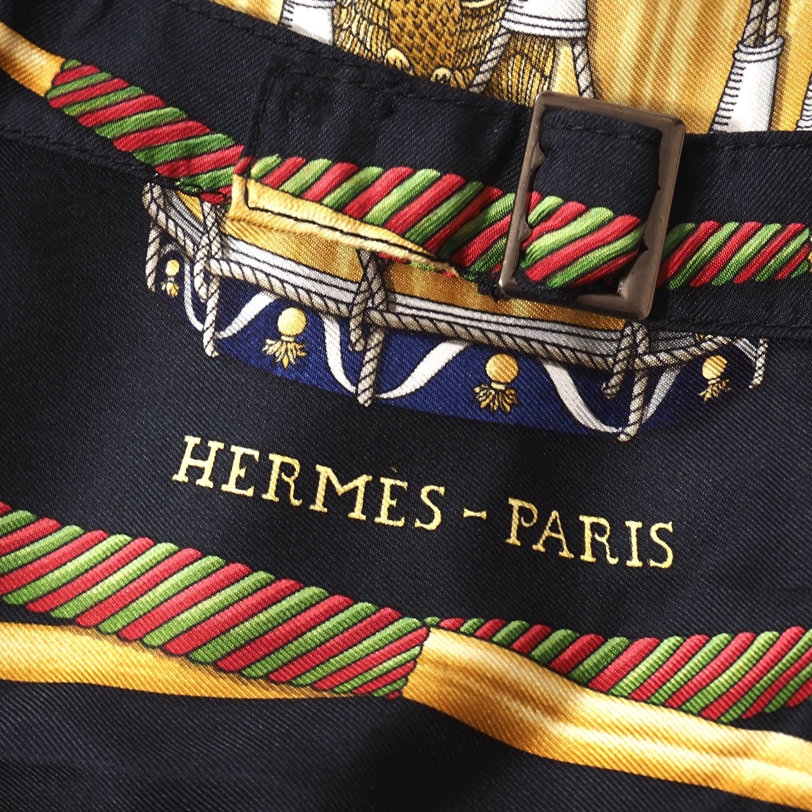 HERMES エルメス シルク 表裏 切り替え ベスト ジャケット 総柄 美品 エルメス HERMES ヴィンテージ スカーフ柄 シルク スエードレザー