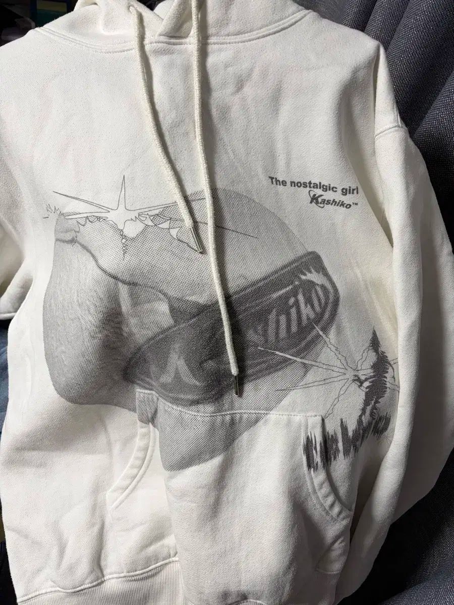 ほっこりする カシコ LOVE フラッフィー フード 白 WHO 新生活応援!大特価?