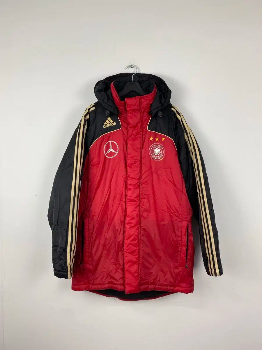アディダス ドイツ メルセデス ベンツ 韓国国家代表 ダウン アウター L