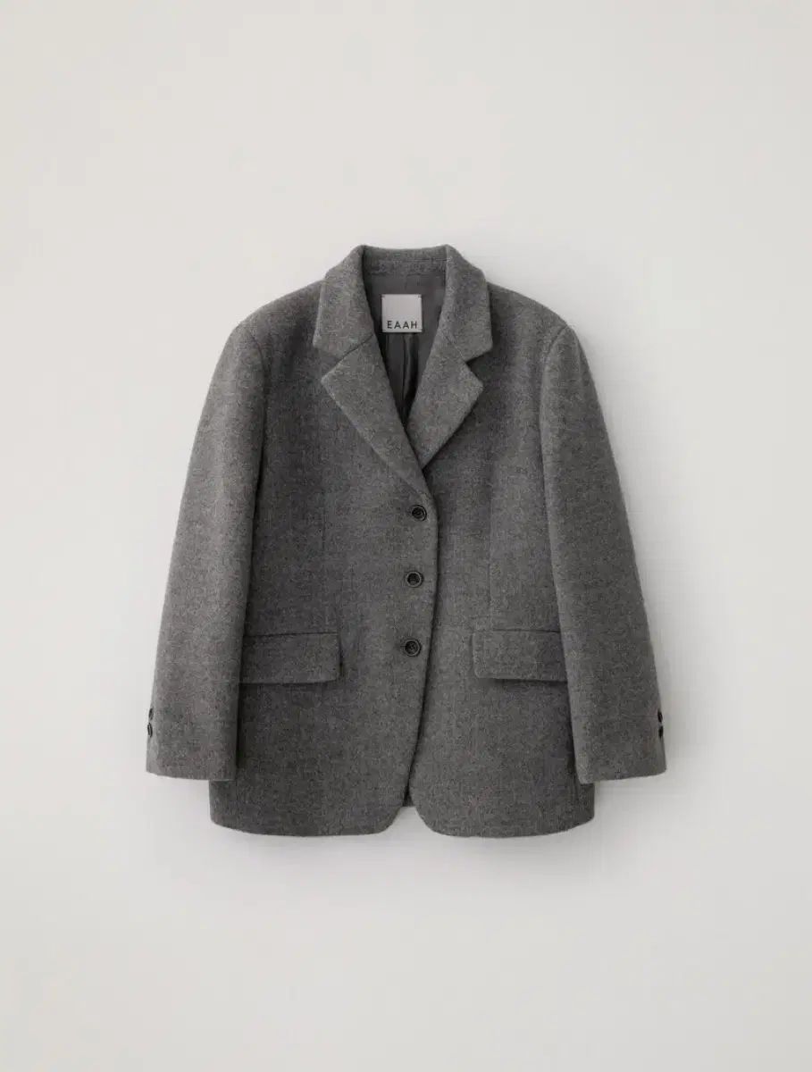 EAAH ヘリンボーン グレー ウール ブレーザー ジャケット コート ベベ姉妹 着用