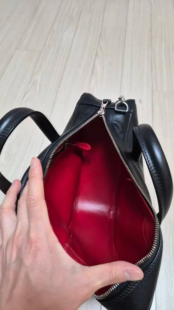 バレンシアガ トライアングルマック