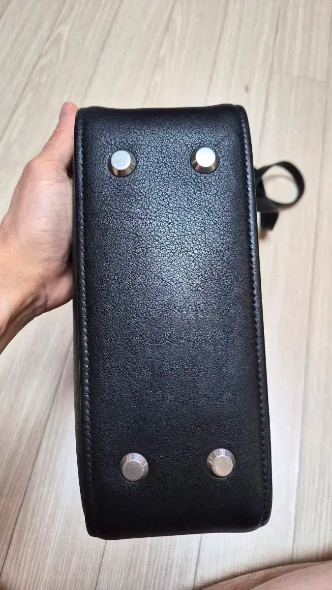 バレンシアガ トライアングルマック スモール