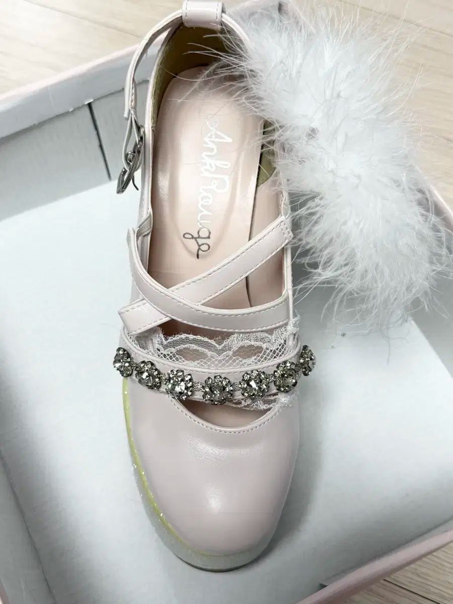  アンクルージュ ピンク リボン ファー 厚底 靴 量産型 地雷系 ロリータ スニーカー 靴