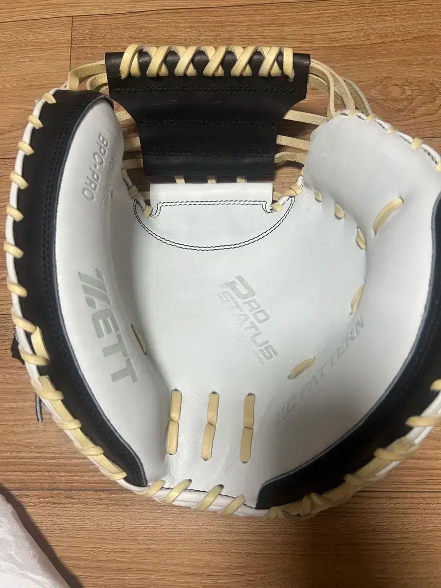 Zett ゴーバヤシ