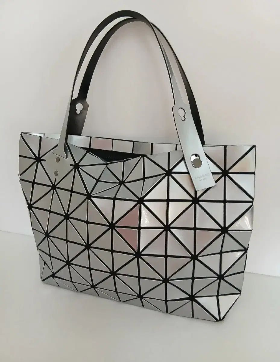 BAO BAO ISSEY MIYAKE バオバオイッセイミヤケ