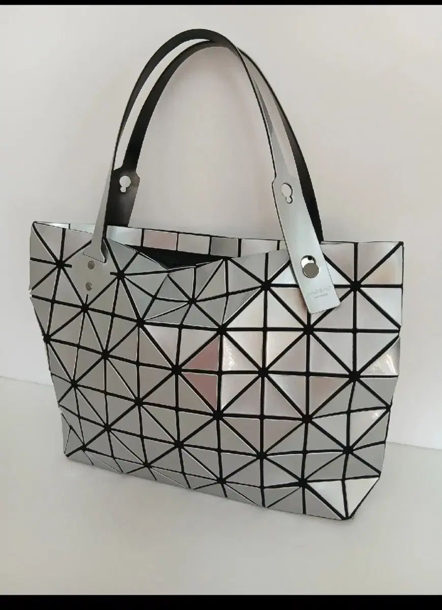 バオバオイッセイミヤケ