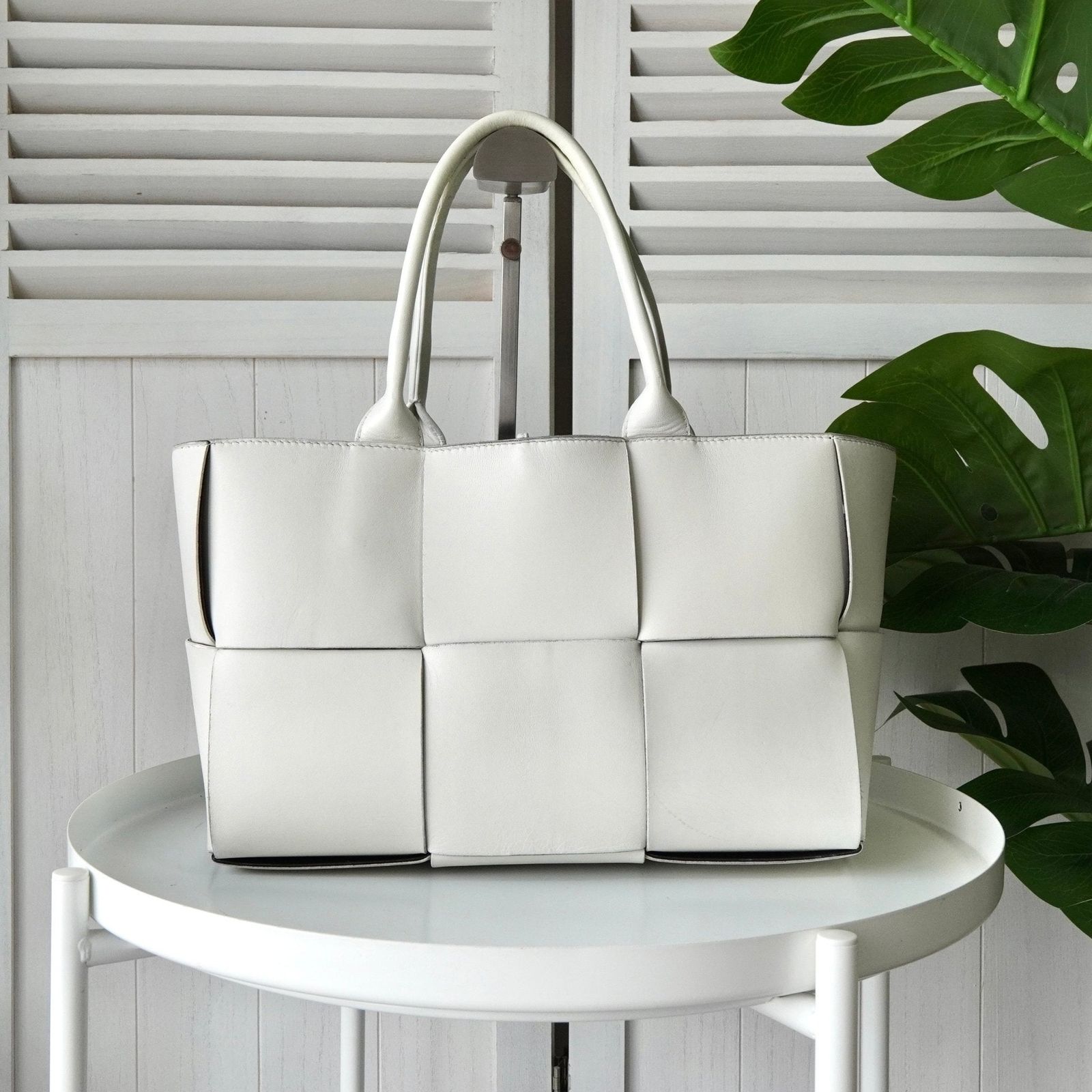 ボッテガ ヴェネタ アルコ トート マキシイントレチャート トート