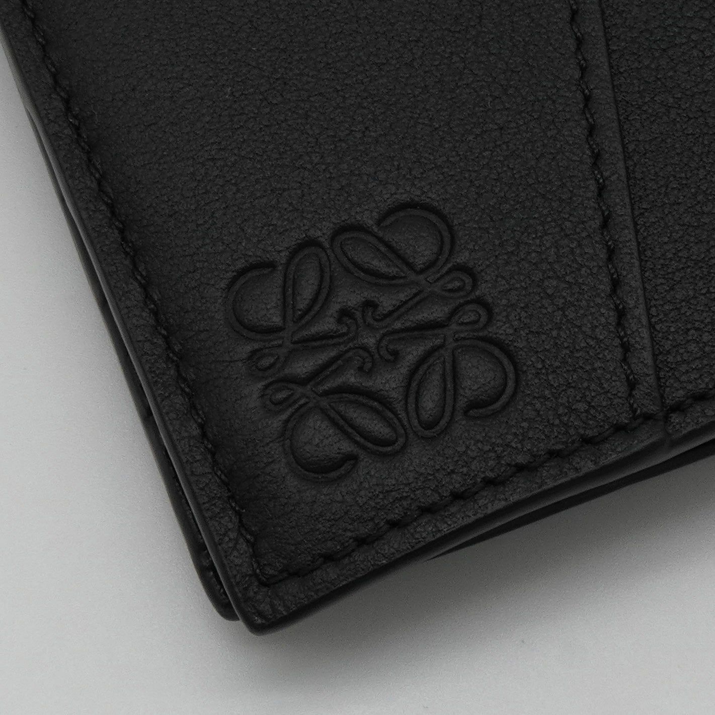 ロエベ レザー パズル バイフォールド ウォレット 二つ折り財布