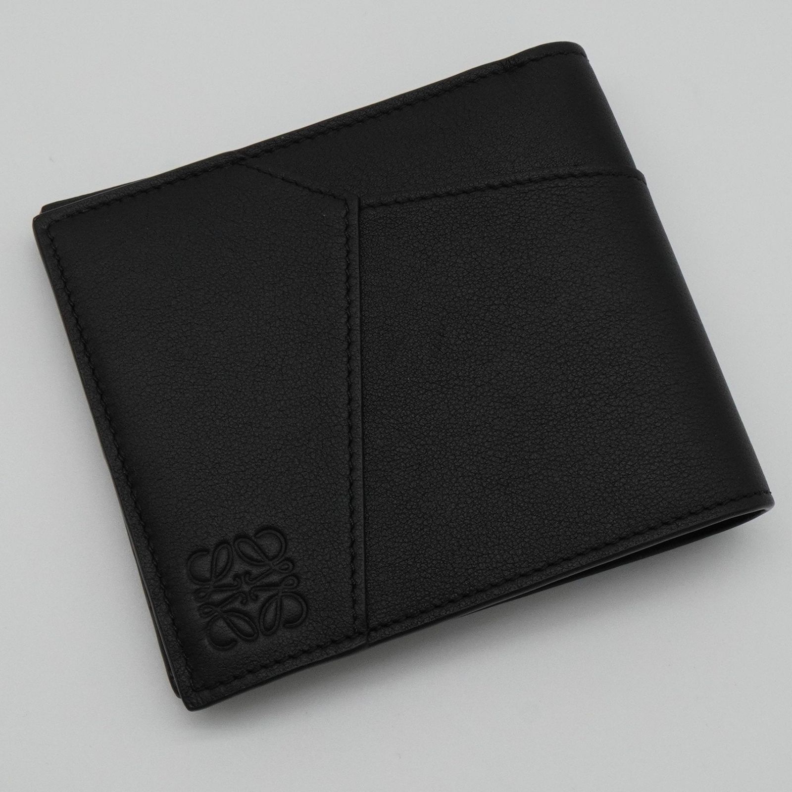 LOEWE ブラック 二つ折り財布 パズル バイフォールド あんしん鑑定済み‼️ 楽天市場】LOEWE ロエベ 二つ折り財布 PUZZLE BIFOLD パズル バイ