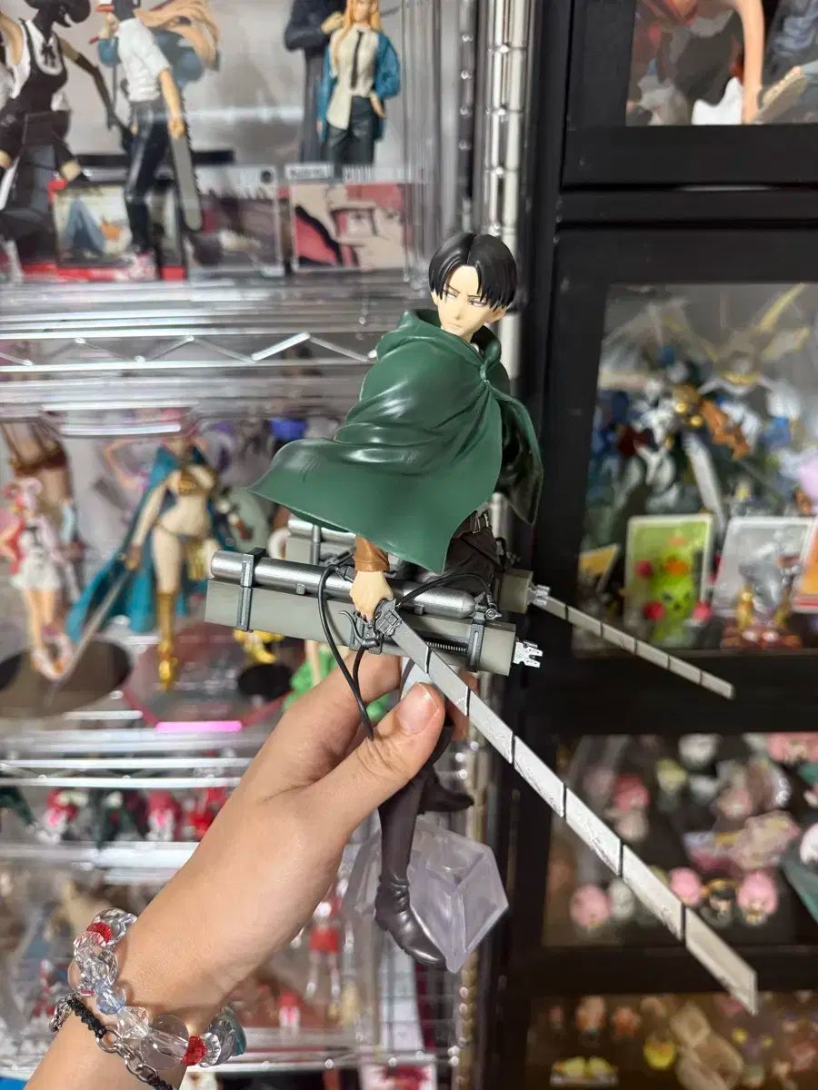 一番くじ 進撃の巨人 リヴァイ フィギュア