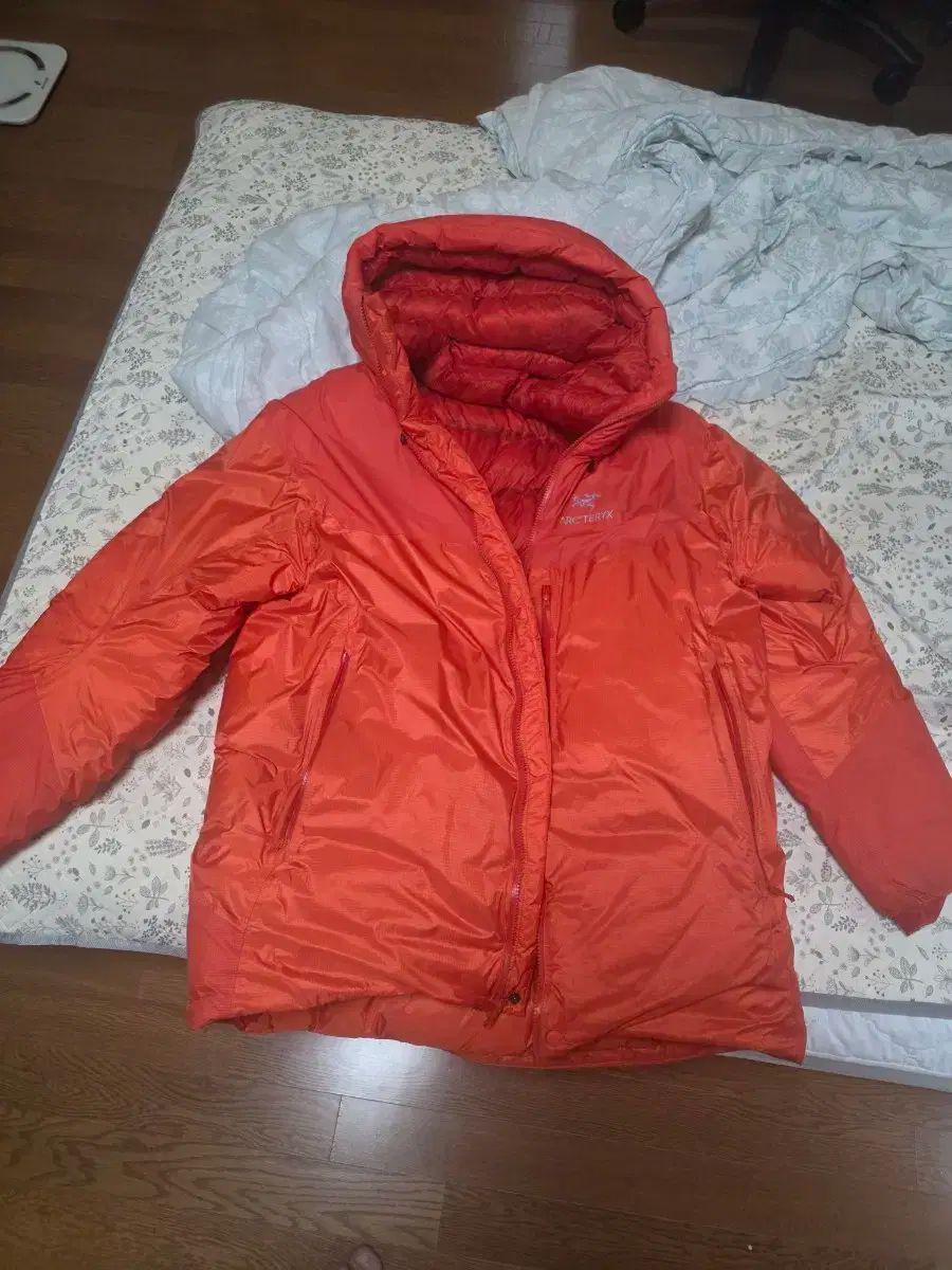 ARC TERYX アークテリクス オレンジ ダウン XL