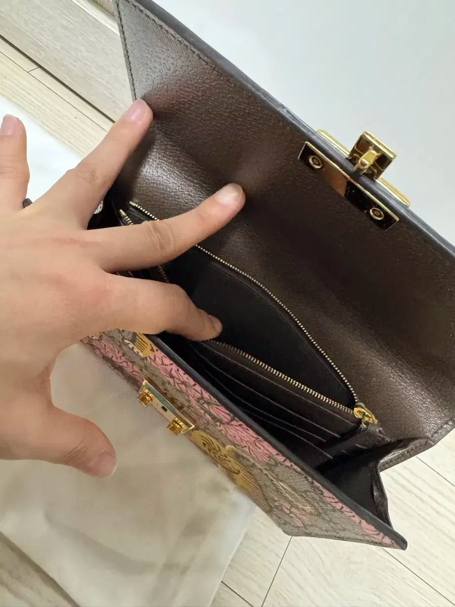 グッチ ミニクラッチ