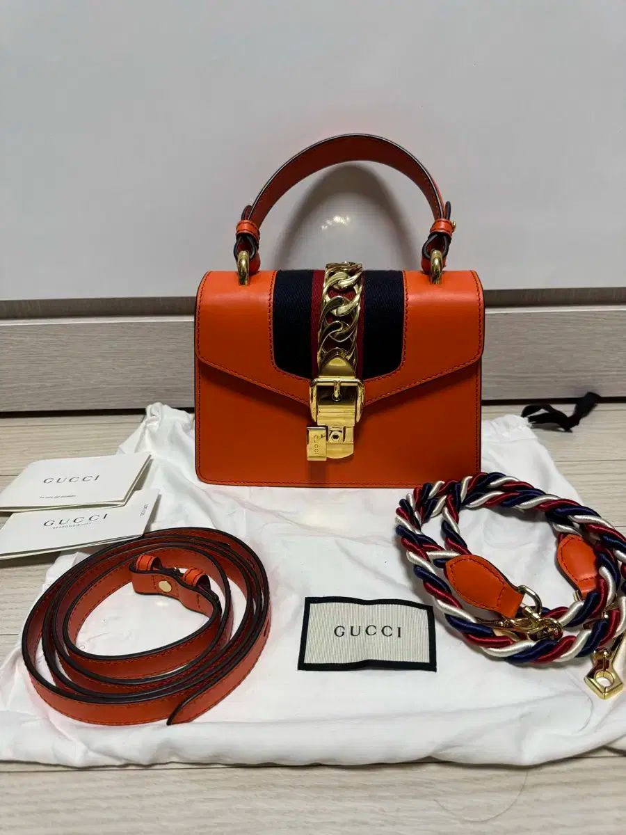 グッチ シルヴィバッグ - オレンジ ストラップ2本