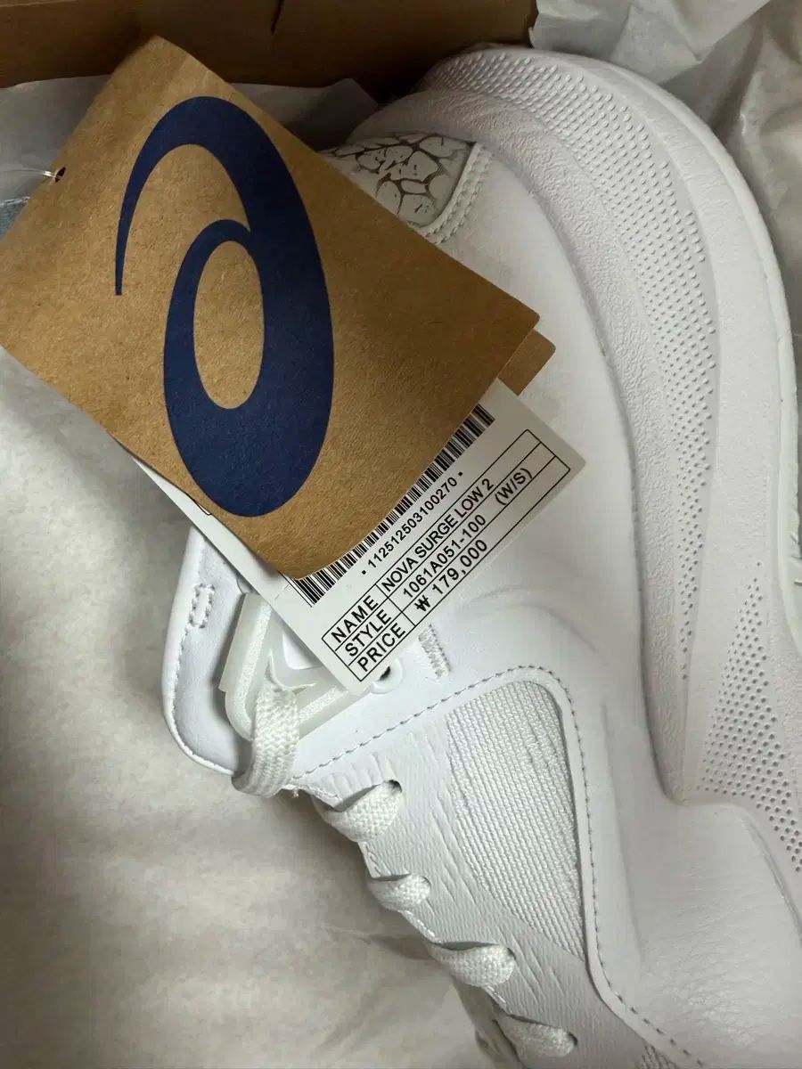 アシックス NOVA