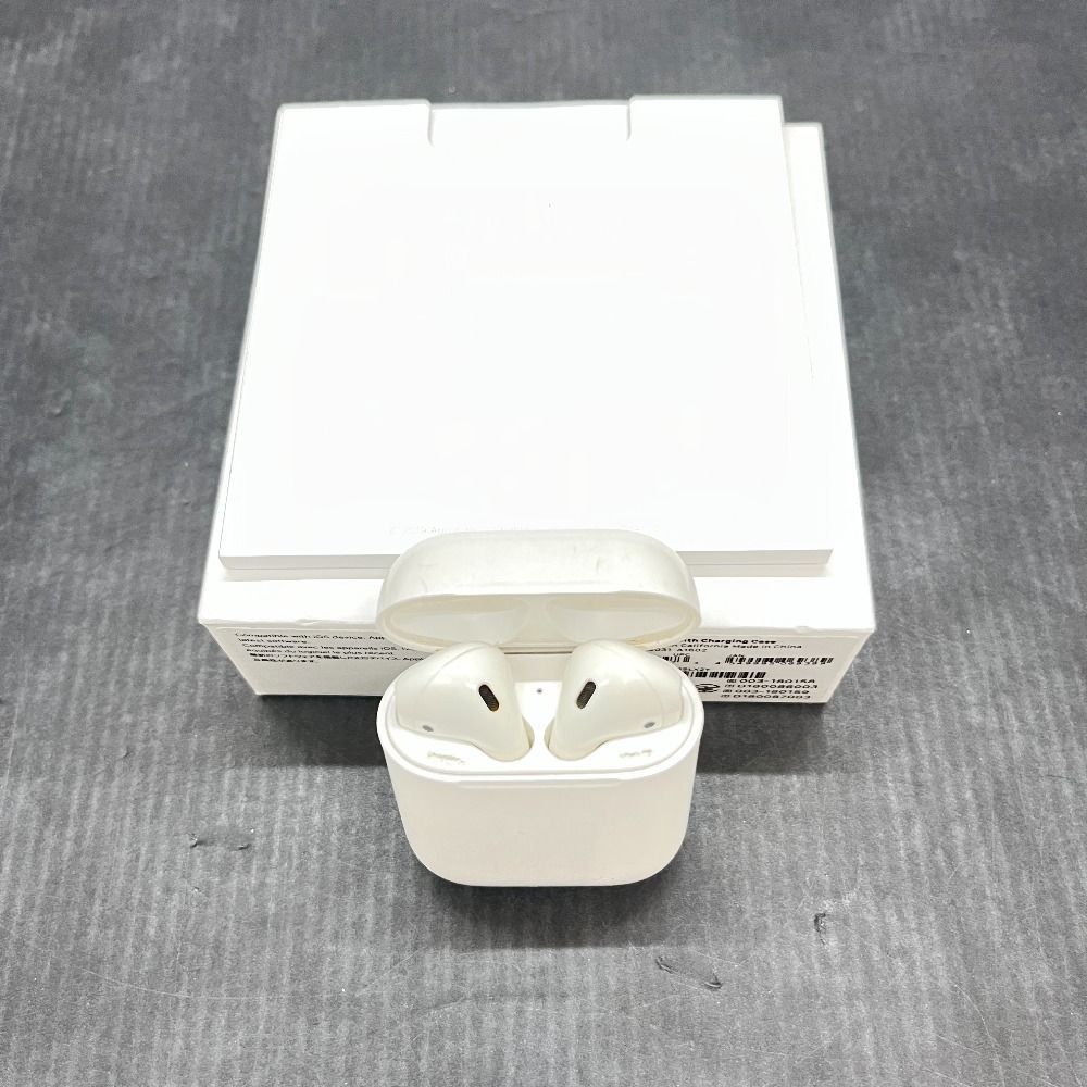 06w15750 Apple AirPods with Charging Case 第2世代 MV7N2J/A