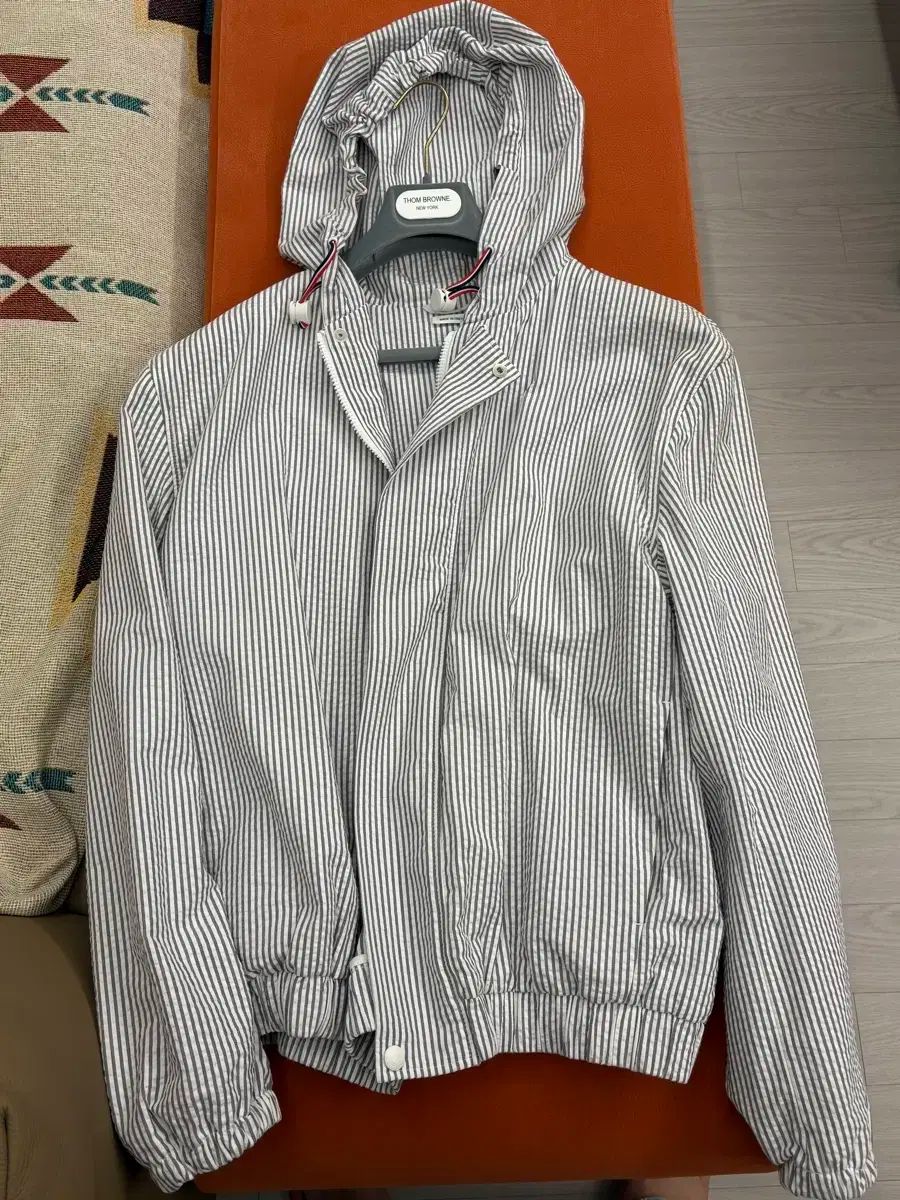 トム ブラウン ストライプ フード ウィンドブレーカー 2サイズ M