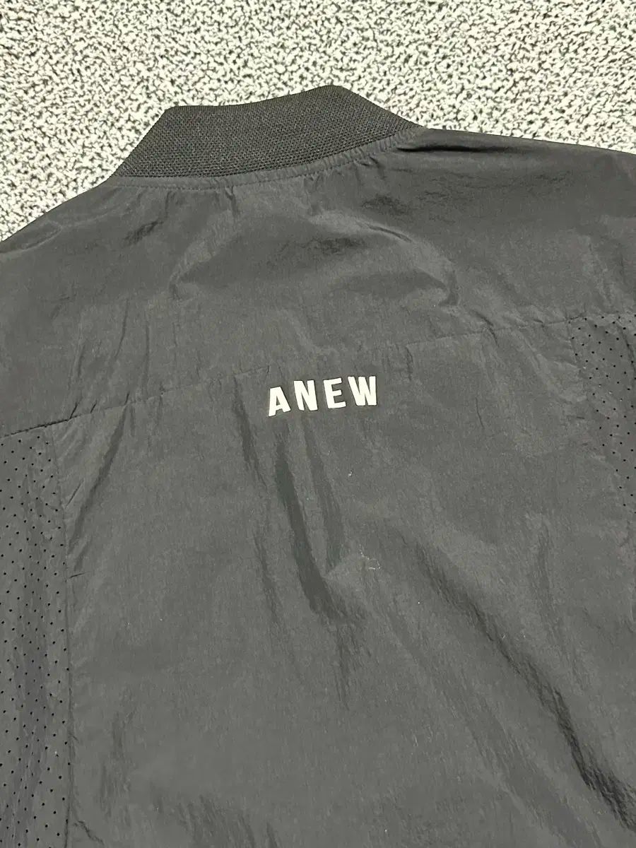 ゴルフ ウィンドブレーカー