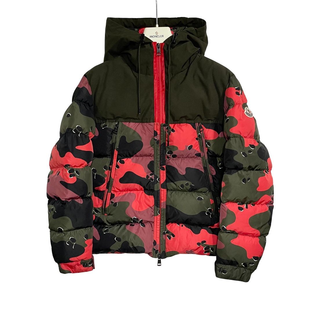 ⭐️超美品⭐️ MONCLER カモフラージュ ダウンジャケット　サイズ0 モンクレール ダウンジャケット カモフラ柄 レディース SIZE 00 (XS