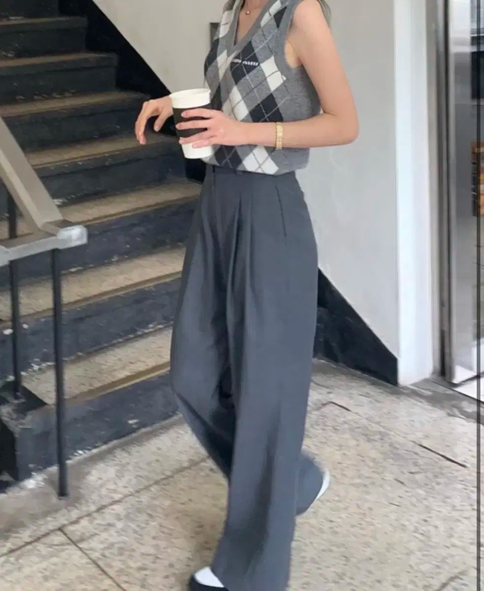 Le Plein グレー スラックス S 23バージョン