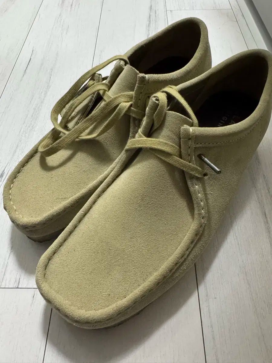 クラークス ワラビー メイプル スウェード 9 5サイズ