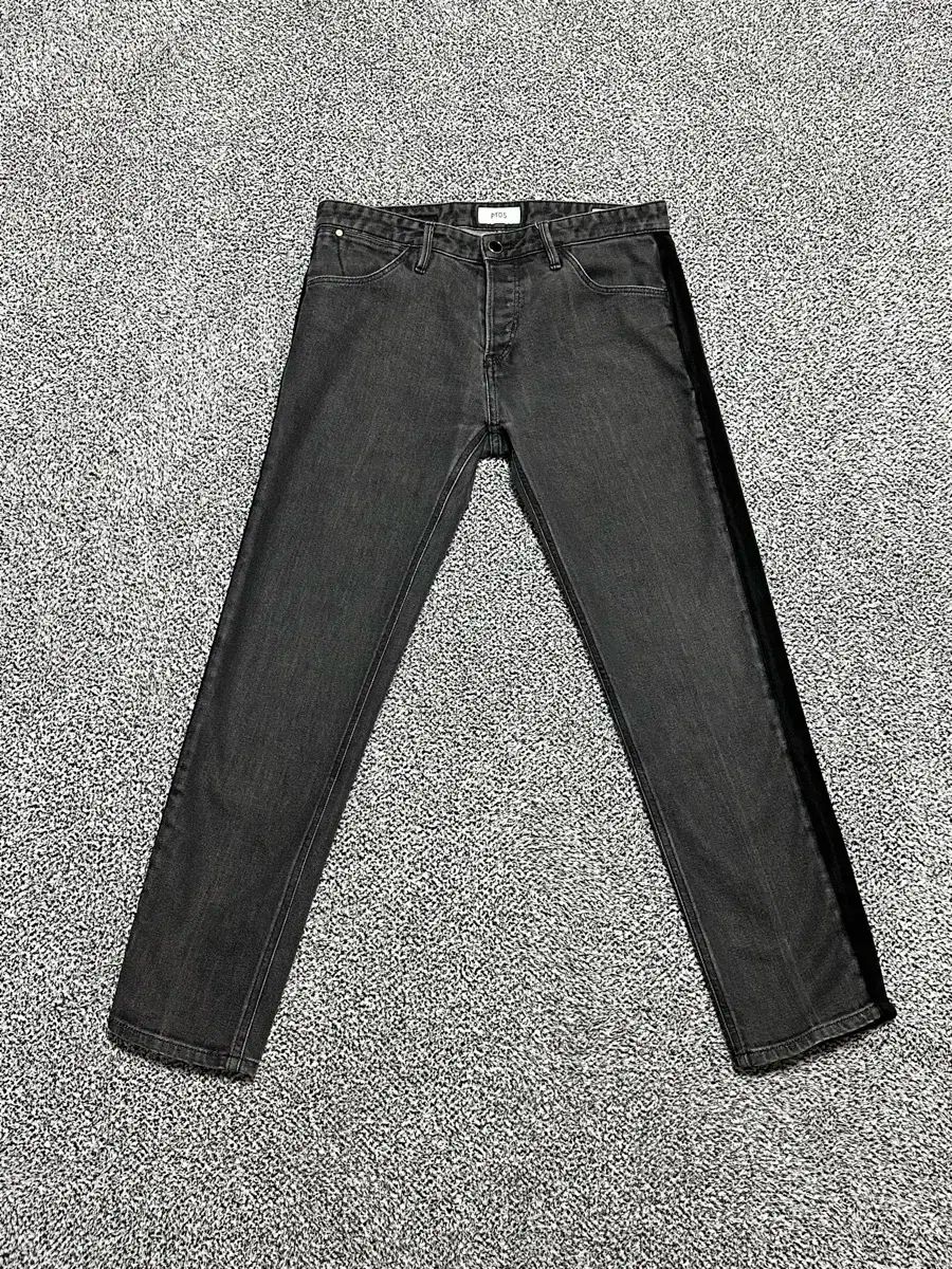 PT05 ブラック デニム パンツ