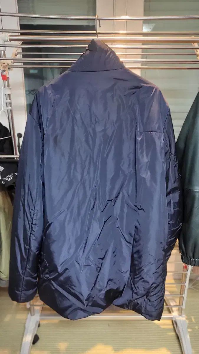 PRADA ネイビー ダウン アウター
