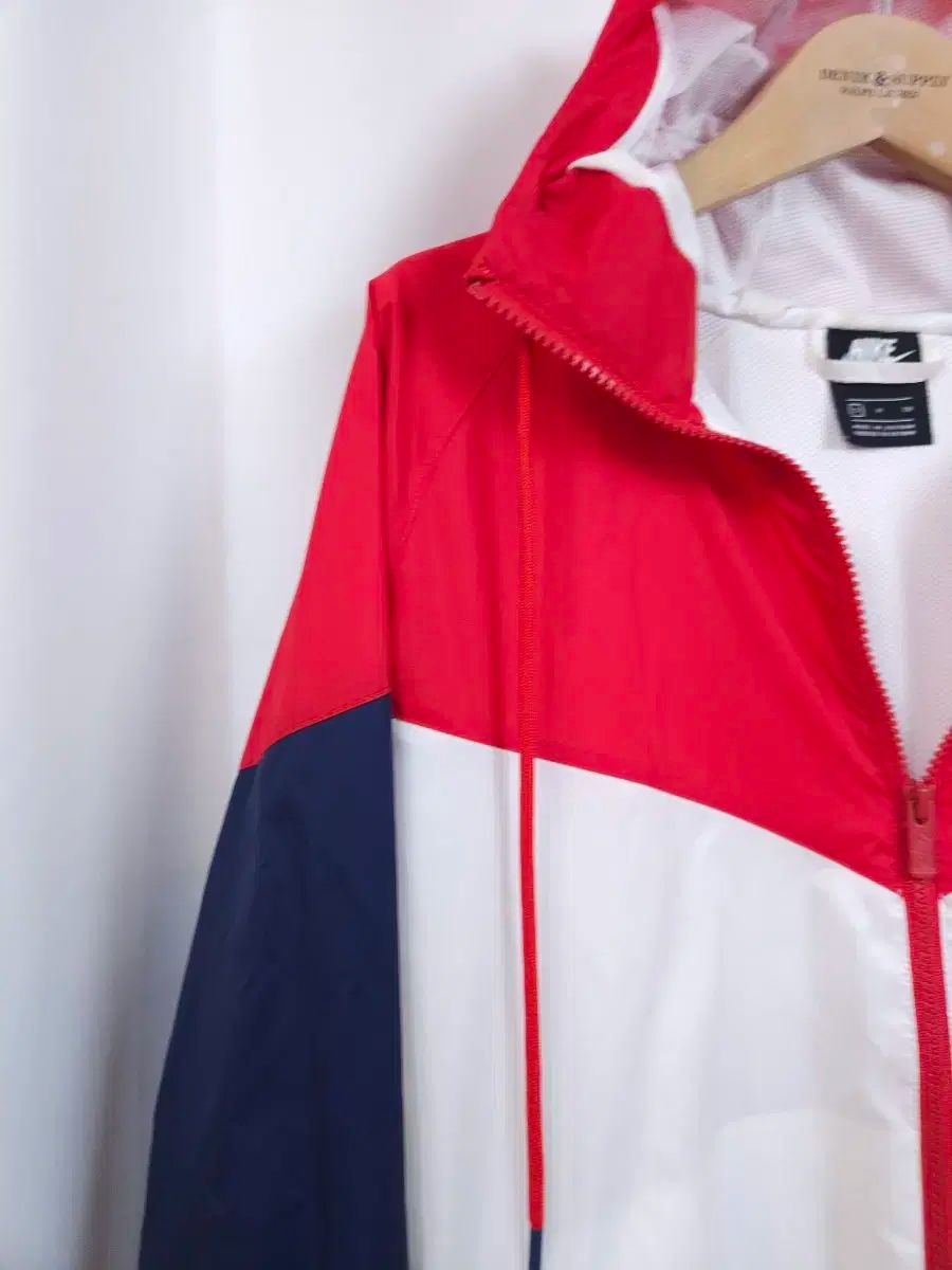 ナイキ ウィンドブレーカー ジャケット L