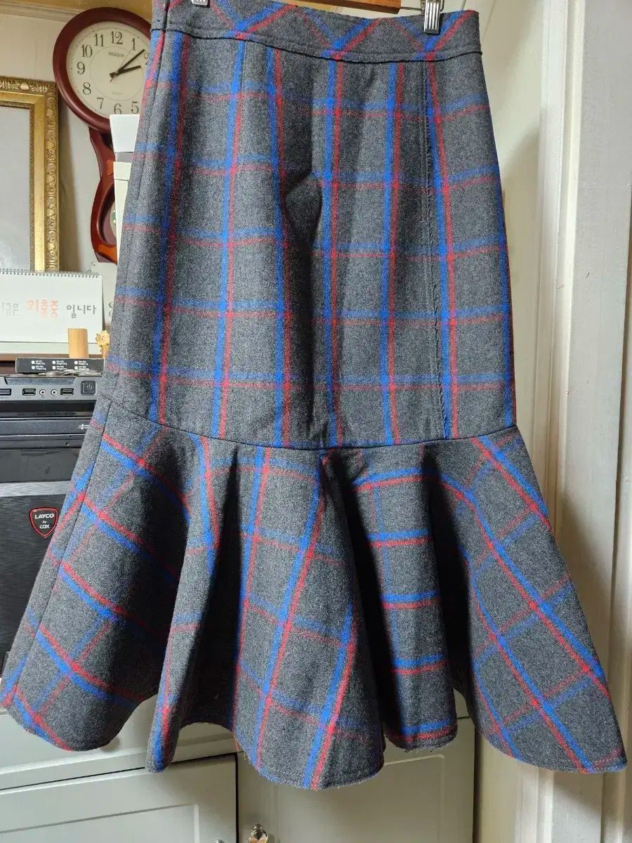 ラッキーシュエトゥ CHECK スカート