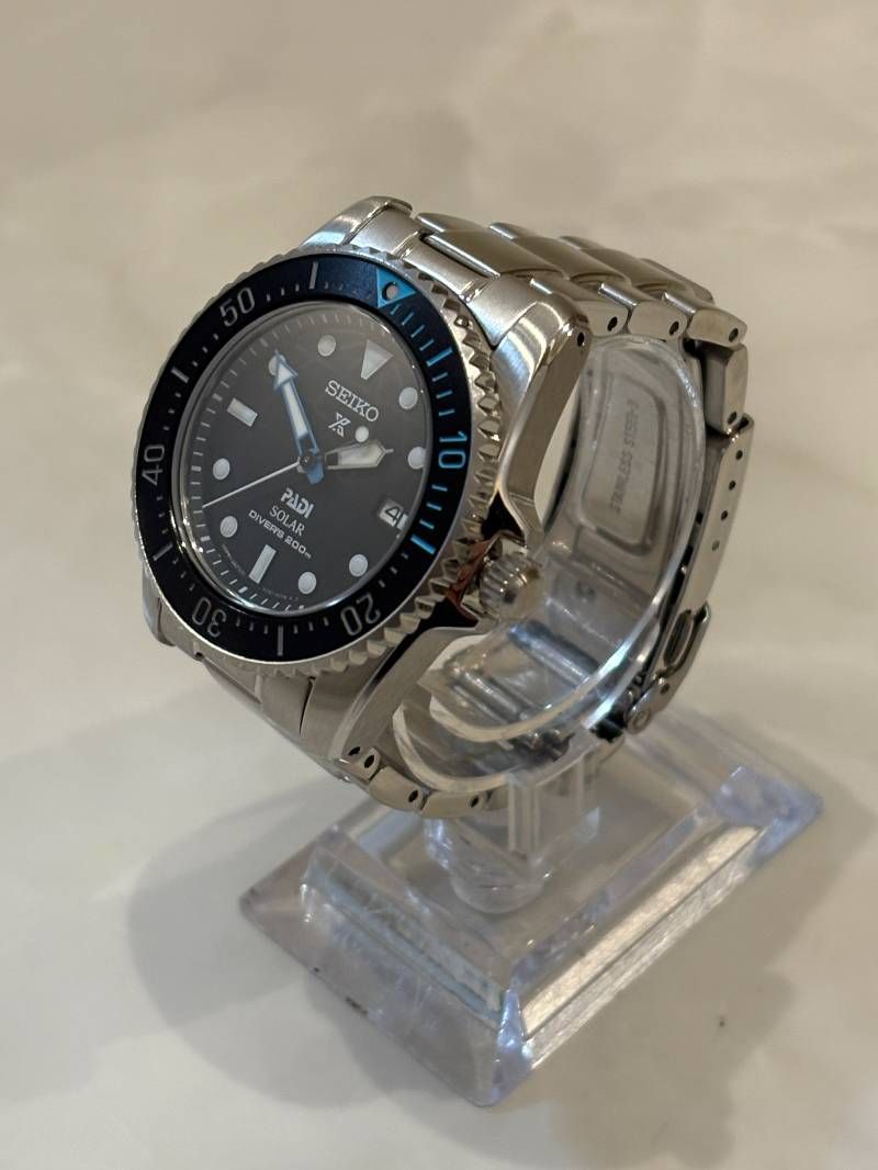 SEIKO PROSPEX PADI セイコー ソーラー ダイバーウォッチ 200 M 防水 プロスペックス V 147 0 CS