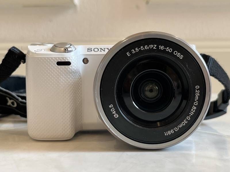 SONY NEX-5R ミラーレス一眼カメラ ホワイト SELP1650 ズームレンズ 動作 済み