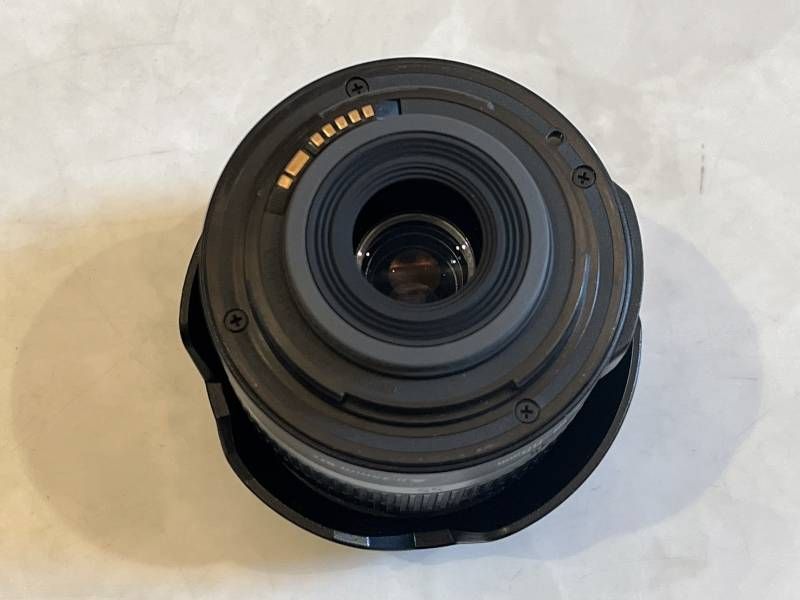 デジタル一眼レフカメラ