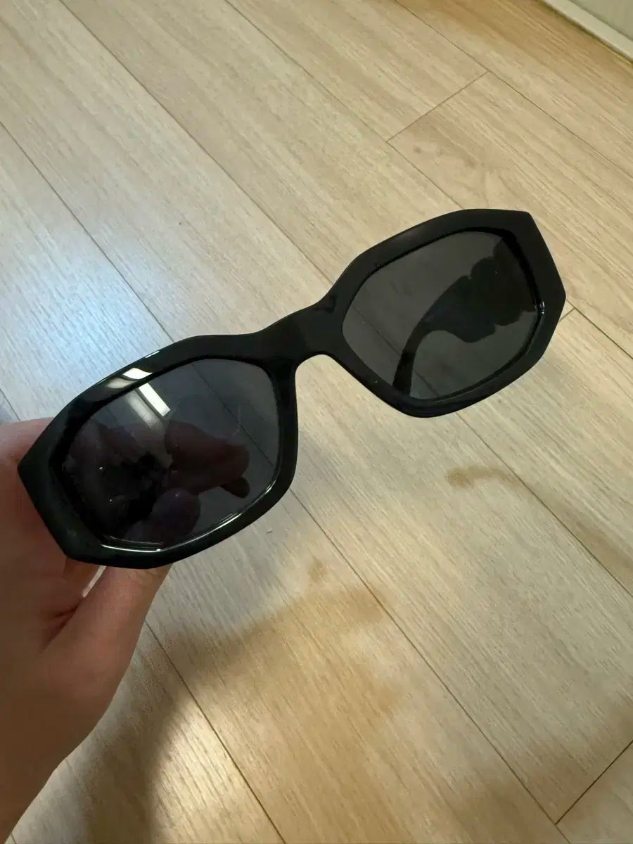 ヴェルサーチェ MEDUSA BIGGIE サングラス メガネ Stray Kids ストレイキッズ スキズ SKZ ヒョンジン HYUNJIN