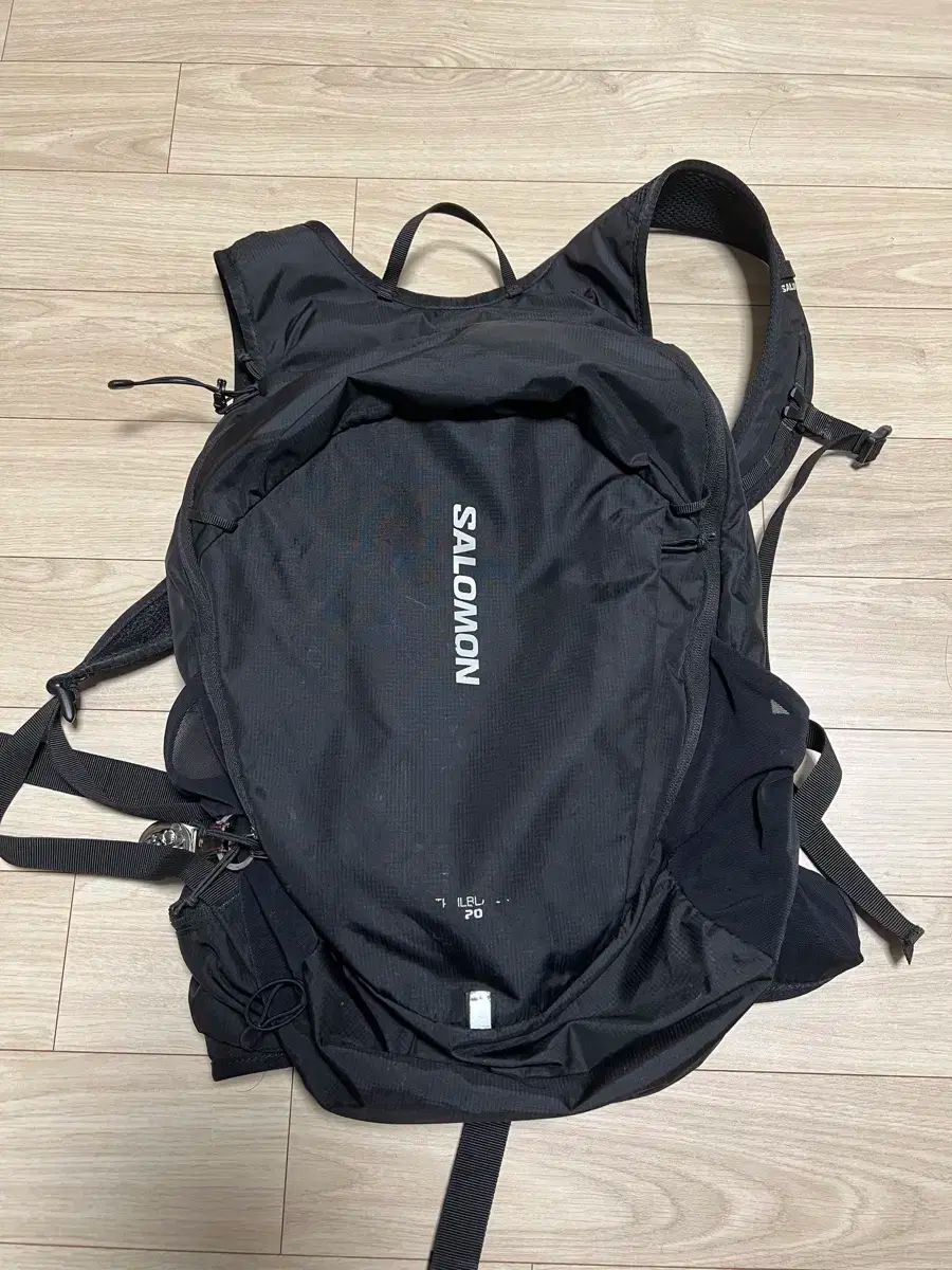 SALOMON サロモン バックパック 20L
