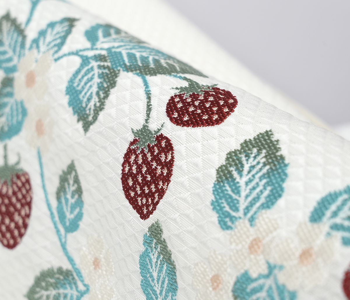 新品未仕立 西陣織 九寸 名古屋帯 苺 いちご イチゴ 白地 仕立代込み