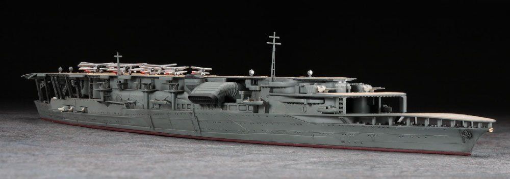 ハセガワ 1/700 日本航空母艦 赤城 三段甲板 