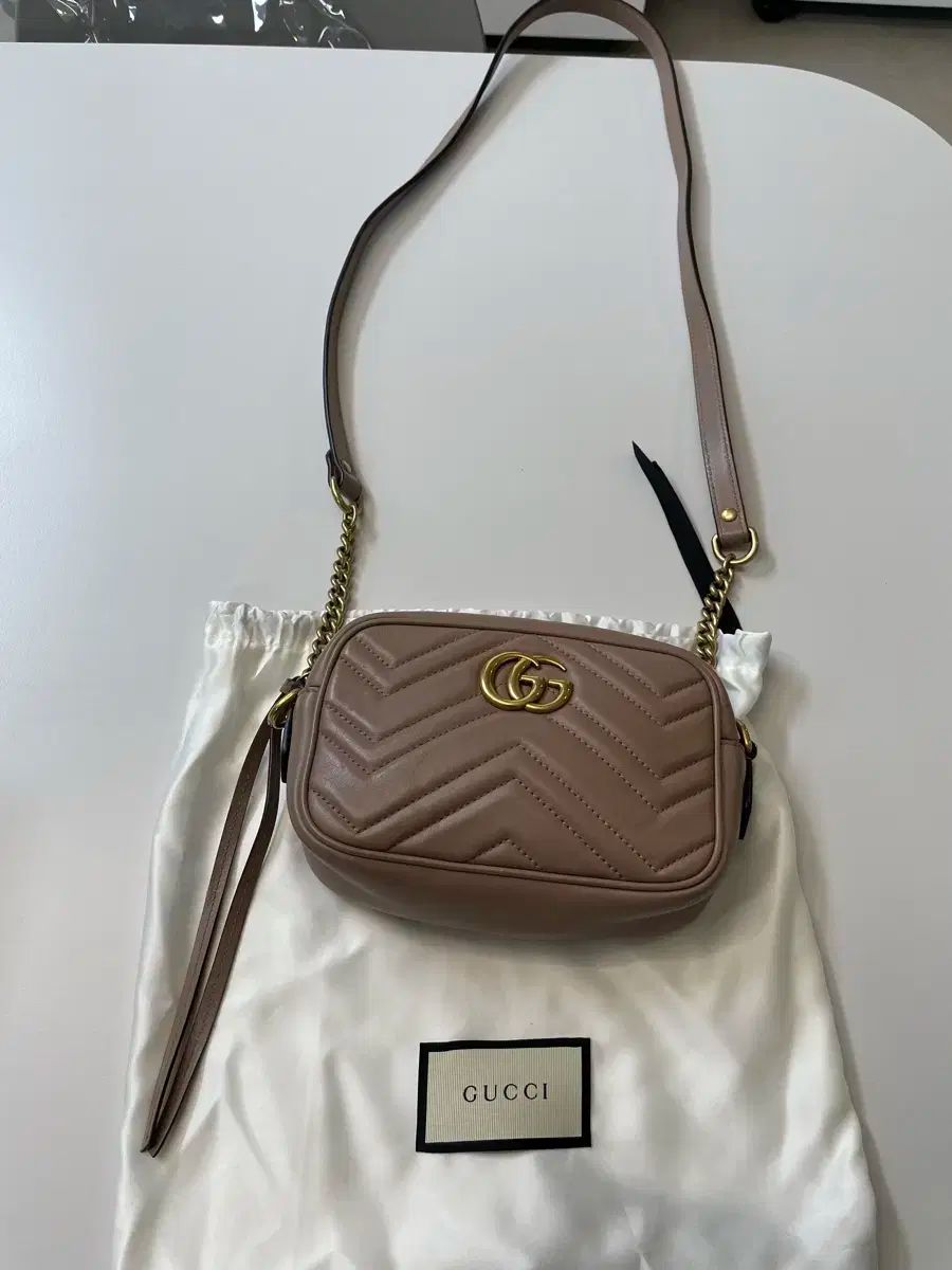 クロスバック ベージュ