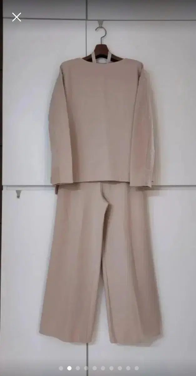 VERA WANG ヴェラウォン ニット バイ 上下 セット 丸のまま55-細身まで クリーム色 ほぼ