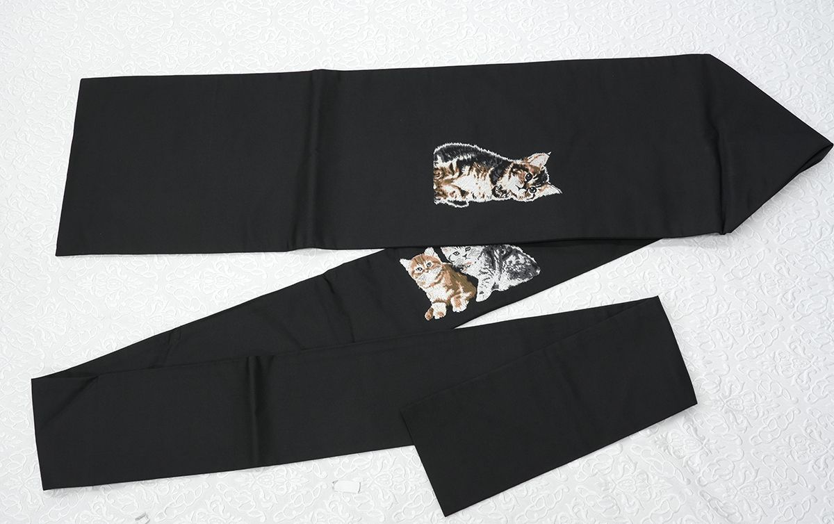  未仕立 西陣織 九寸 名古屋帯 黒地 リアル猫 仕立代込み 名古屋帯 帯